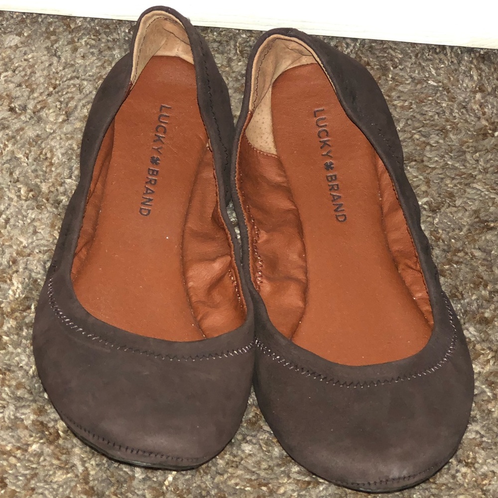 Brown flats